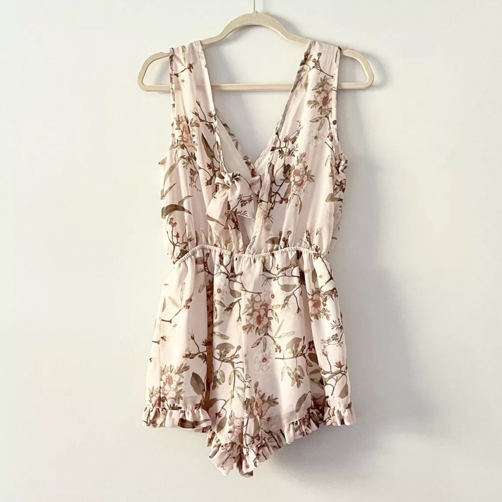 J For Justify Floral Romper V-Neck Tie Back - Pink Floral. - Picture 3 of 5